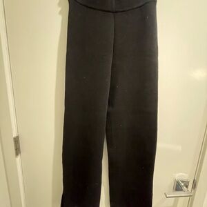 Black High-Waisted knit Pants
